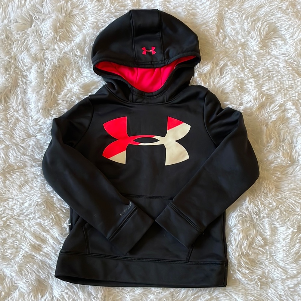 Girls UA hoodie size S